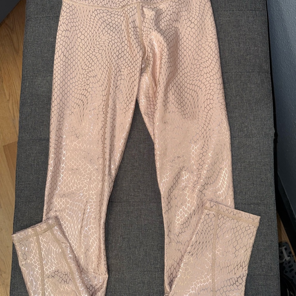 Fabletics Snake Print Set - Picture 4 of 12